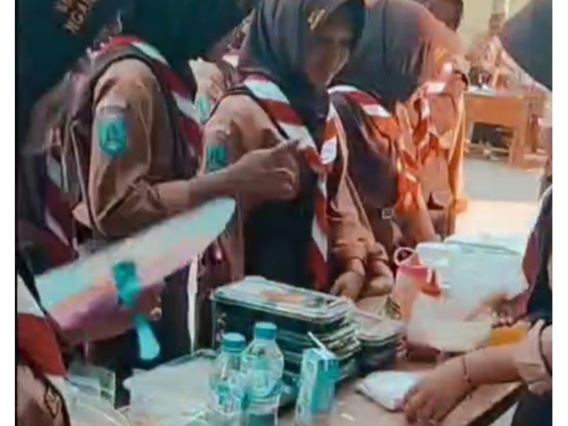 Kreativitas Bazar Kuliner 2025 Siswa Kelas 9 SMPN 2 Ngancar