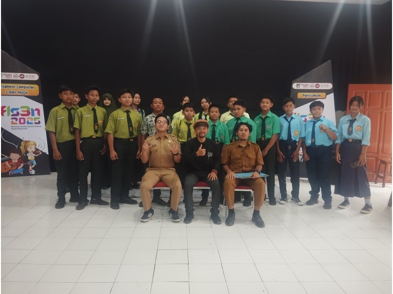SMPN 2 Ngancar Bersinar di FLS3N 2025 Menuju Grandfinal Ansambel Campuran