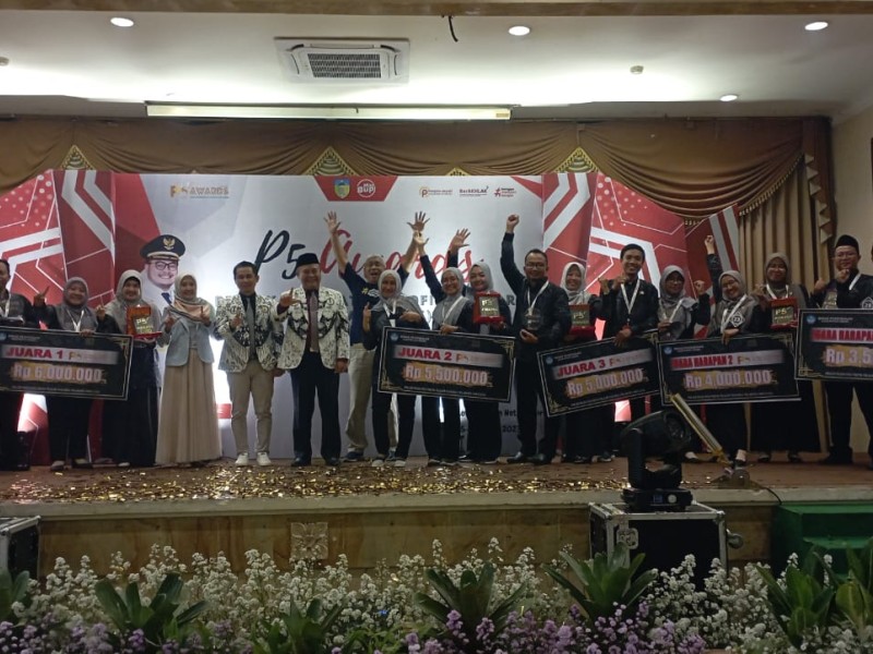 Juara 3 P5 Award 2023, SMPN 2 Ngancar Tampil Memukau!