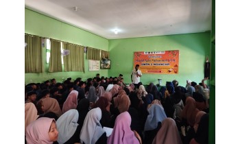 Peringatan Maulid Nabi Muhammad SAW Sekaligus Uji Coba Makan Gratis di SMP Negeri 2 Ngancar