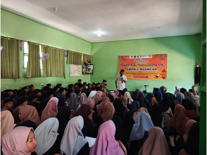 Peringatan Maulid Nabi Muhammad SAW Sekaligus Uji Coba Makan Gratis di SMP Negeri 2 Ngancar