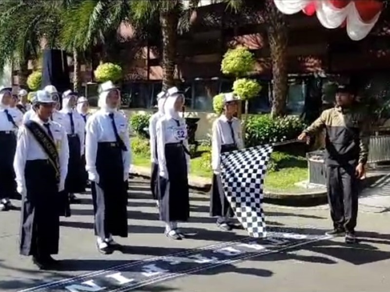 Gerak Jalan Jenjang SMP/MTs se-Kabupaten Kediri SMPN 2 Ngancar Terjunkan 2 Peleton