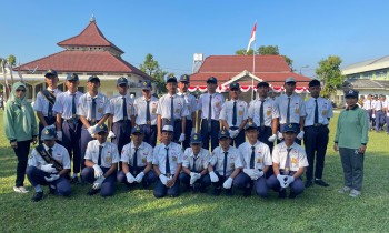 SMPN 2 Ngancar Unjuk Gigi di Lomba Gerak Jalan Tingkat Kabupaten Kediri 2025